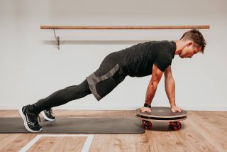 Wexelboard | Übung | Liegestütz (Drehung)